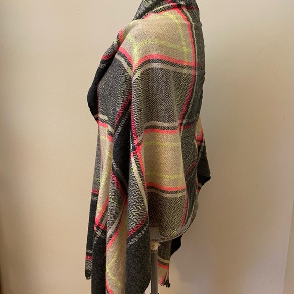 Moment by Moment scarf - Picture 3 of 8